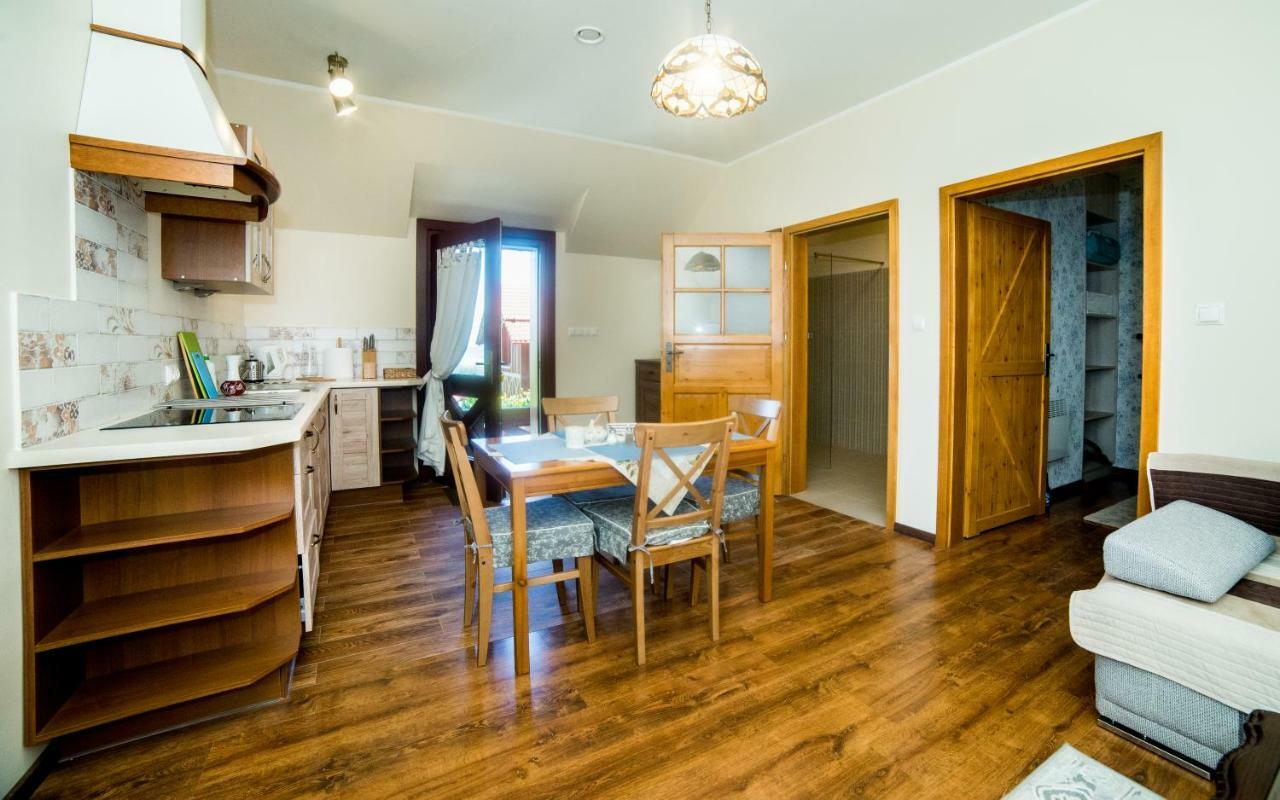 Apartamenty Romanowka Raszow Eksteriør bilde